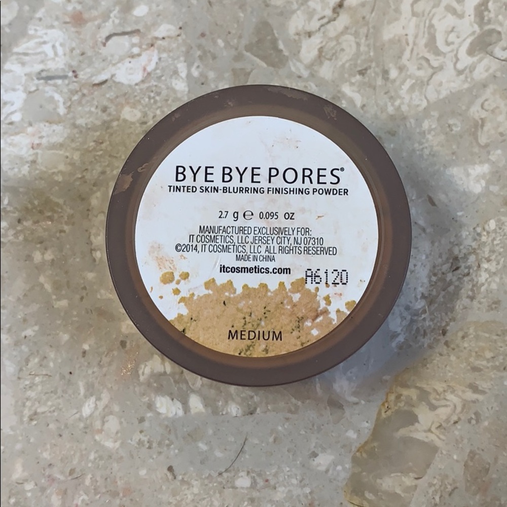 It cosmetics tinted skin finishing powder